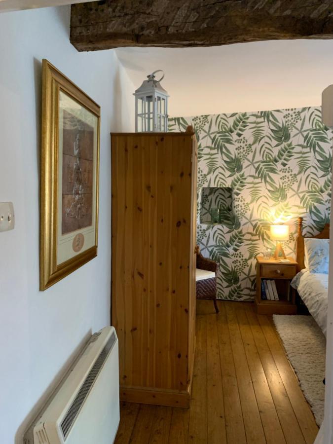 Idyllic, Rustic, Traditional In Rural Village With Wood Burner And A Great Local Pub Casa de Férias