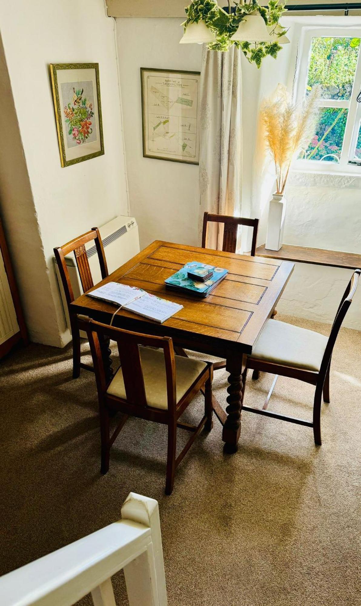 Casa de Férias Idyllic, Rustic, Traditional In Rural Village With Wood Burner And A Great Local Pub *